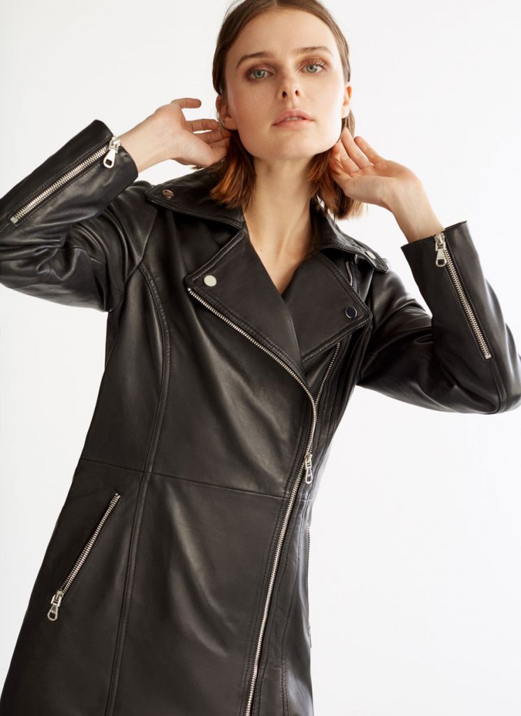 Uterqüe - long black leather biker jacket - Dresscodes